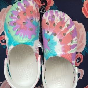 Unisex tie dye Crocks